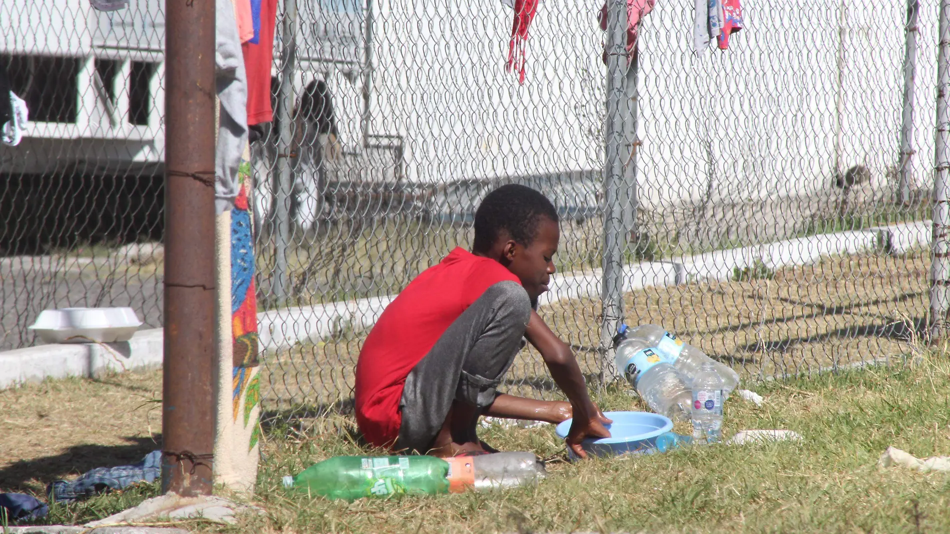 MIGRANTES HAITIANOS-POLIDEPORTIVO XONACA JULIOCM 14122021027